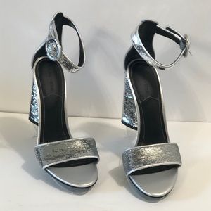 KENDALL+KYLIE SHOES NWOT